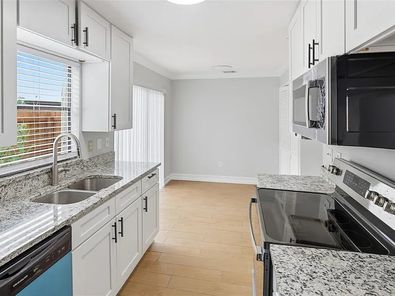 1600 Little Falls Cir #74 — Photo 4