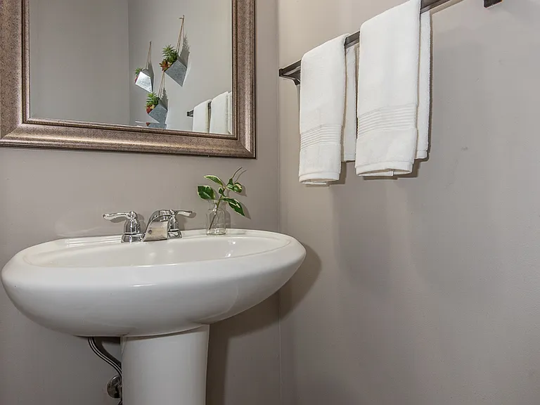 600 Wilmer Meadow Dr — Photo 10