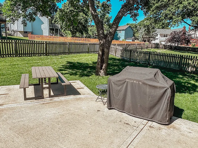 8133 Swarner Dr — Photo 24