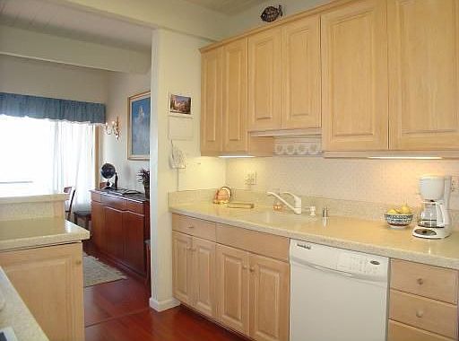 3rd image of 501 Lakeshore Blvd #50