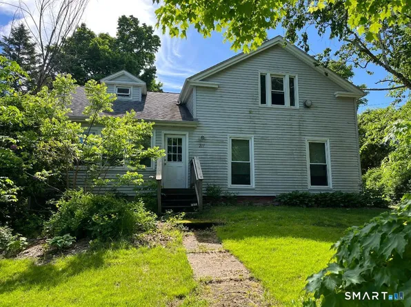217 West Road, Ellington, CT 06029