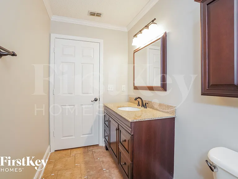 3986 Lake Crest Ter — Photo 14