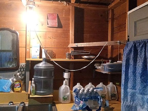 Kitchen area 2