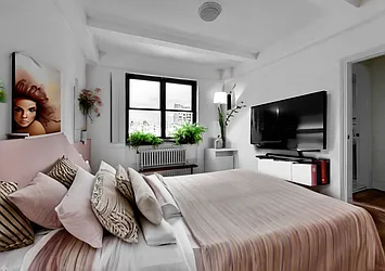 Rented by Manhattan Realty Group