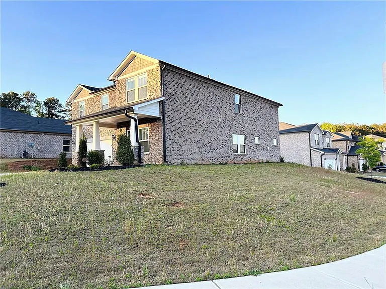 6901 Durham Ln — Photo 3