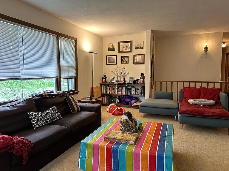 5709 Piping Rock Rd — Photo 2