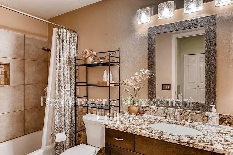 18930 Bothell Everett Hwy #G204 — Photo 11