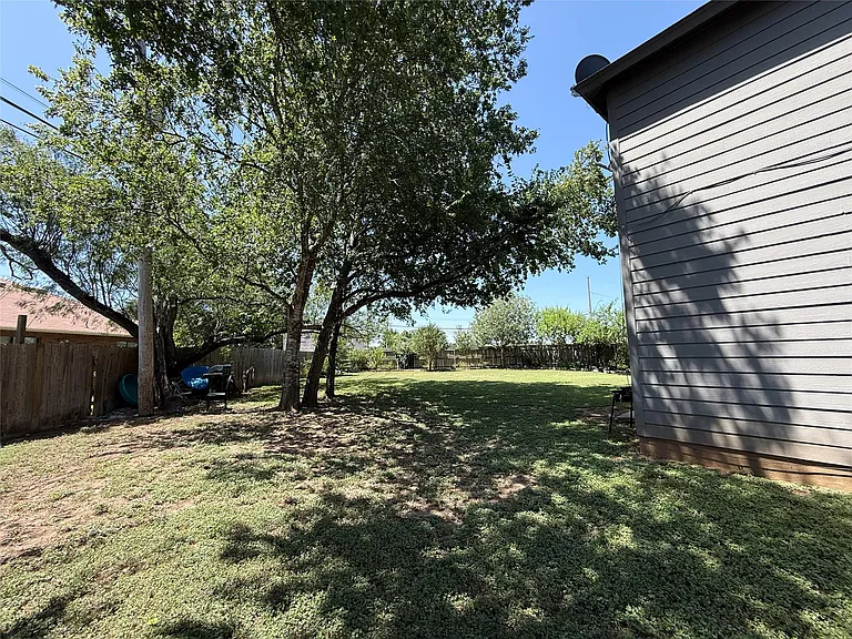 6508 Eudora Cv — Photo 12