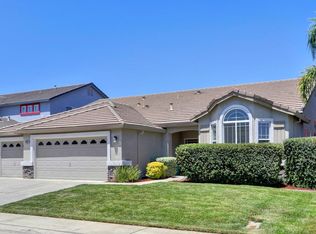 9407 Mainline Dr, Elk Grove, CA 95624