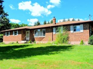 405 Lavender Ln, Stroudsburg, PA 18360