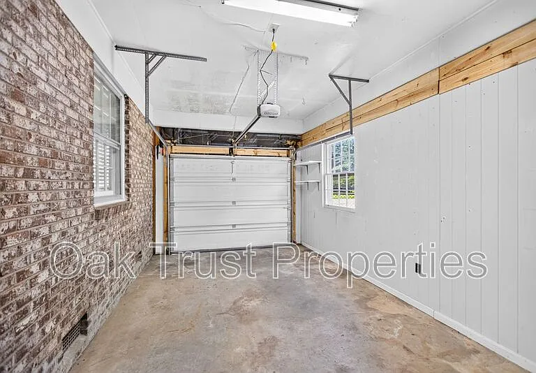 10 Newark Ave — Photo 19