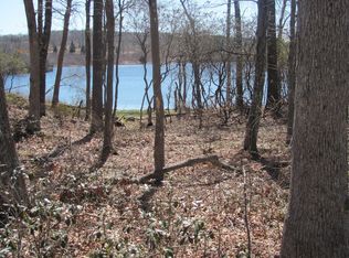 14 Darrows Rdg, East Lyme, CT 06333