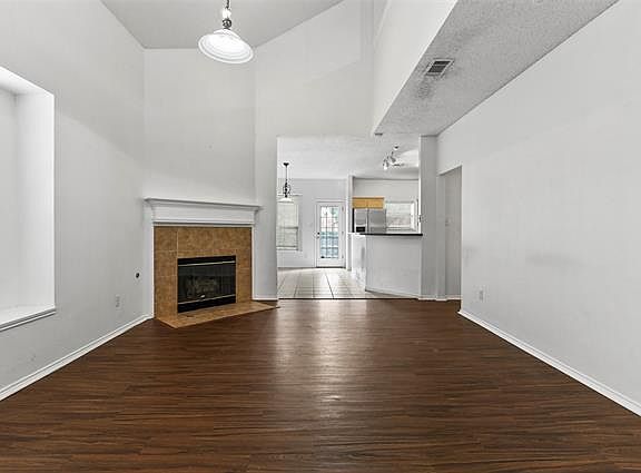 5th image of 810 Palomino Dr