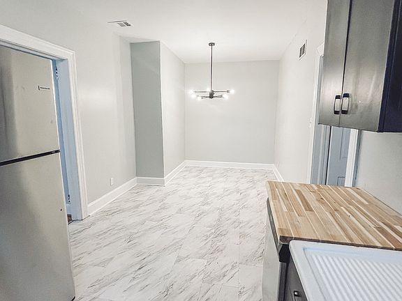 5th image of 1219 Eberhart Ave #2