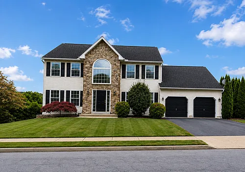 17 Shelly Dr Photo 1