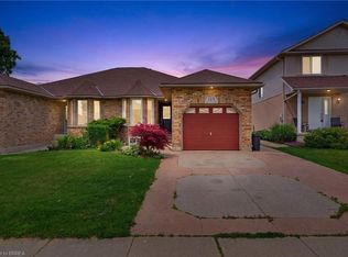 125 Whitlaw Way, Brant, ON N3L4C9