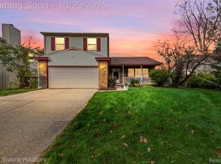 8185 S Huron River Dr, Ypsilanti, MI