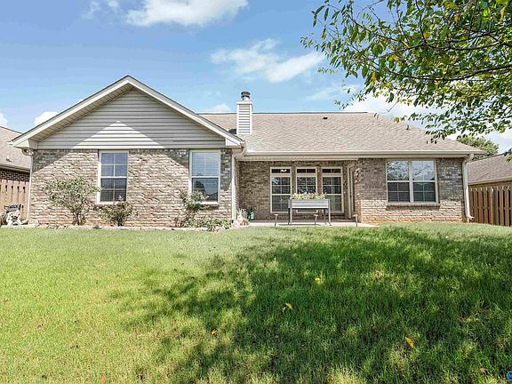 5th image of 105 Summer Cove Cir NW