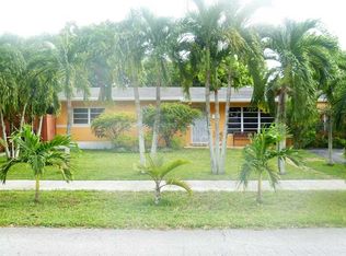 10502 SW 50th St, Miami, FL 33165