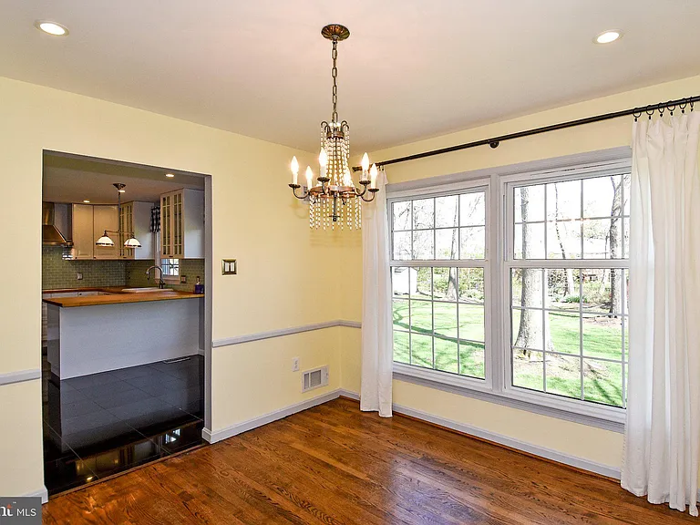 9309 Reef Ct — Photo 13