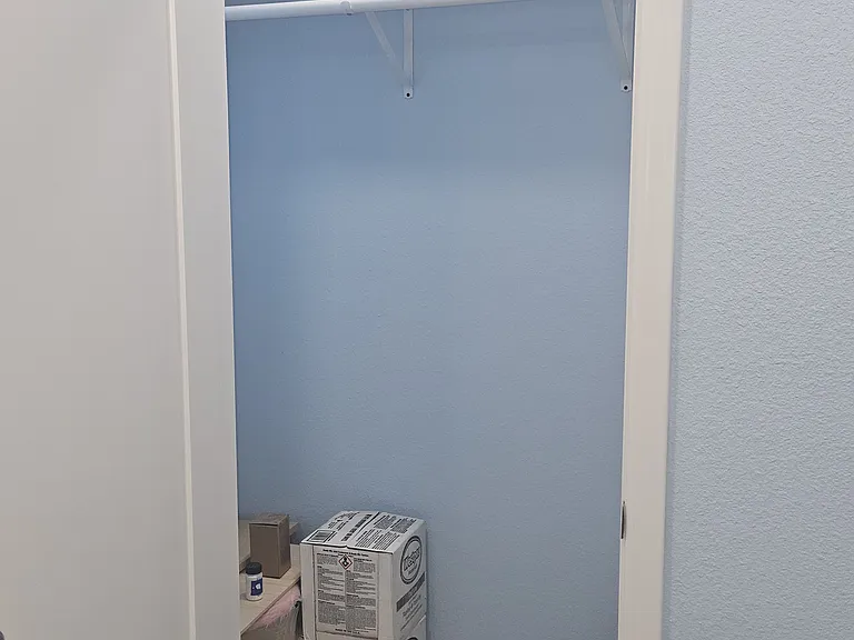 7531 Los Feliz Dr #A — Photo 12