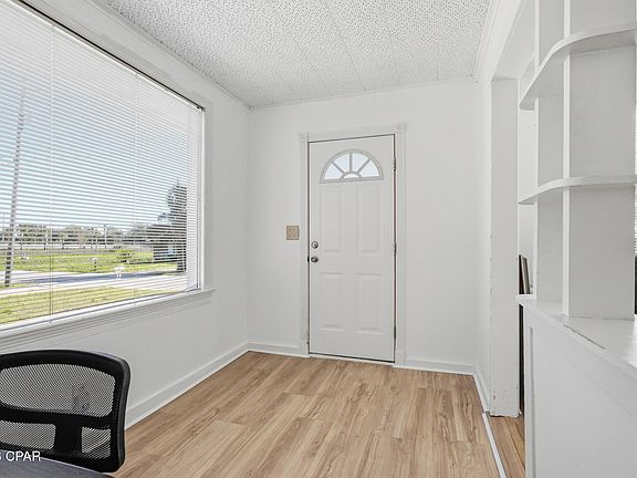 4th image of 1729 Palmetto Ave