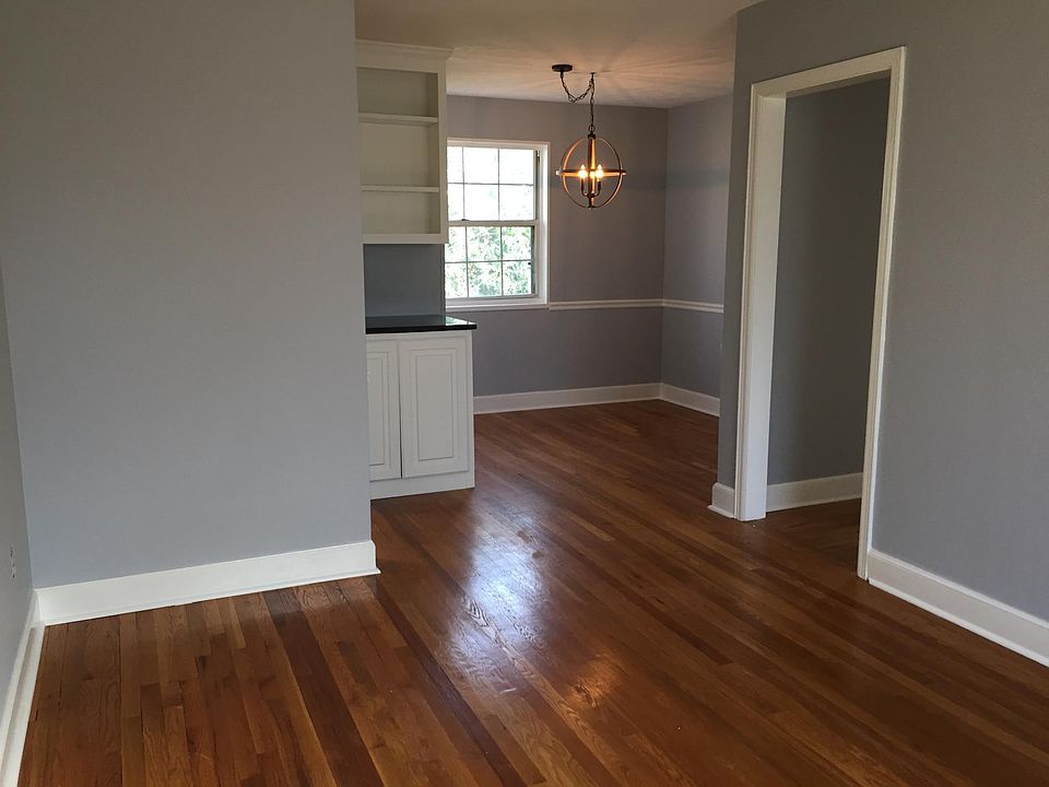 Den and Living Room 