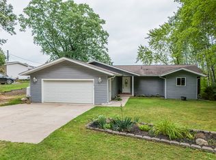 5889 Raymond Dr, Gladwin, MI 48624