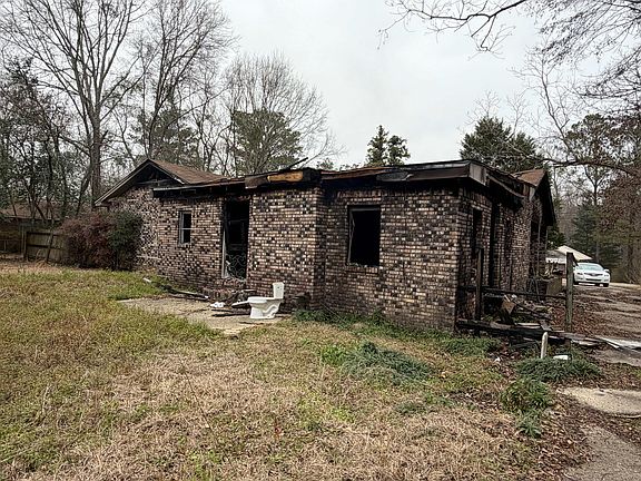 2nd image of 804 Barkley Rd