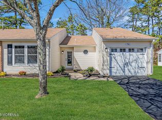 76 Woodshill Dr N, Lakewood, NJ