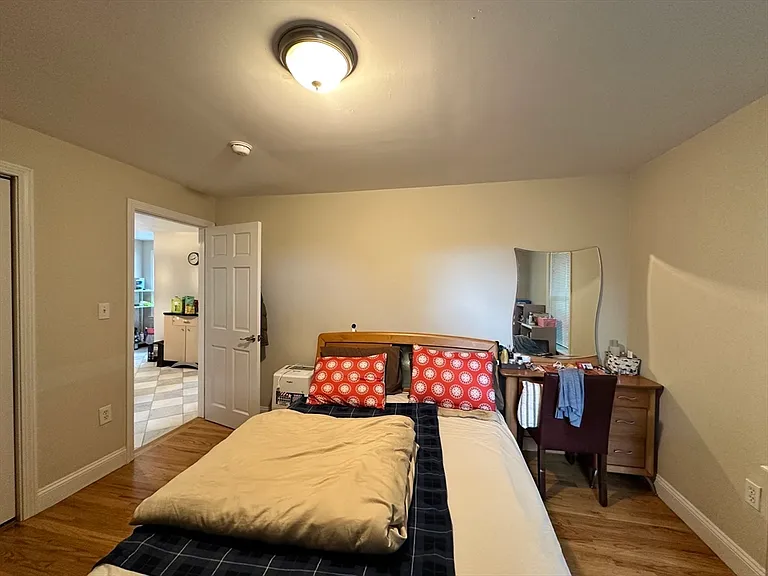 8 North St #1 — Photo 10