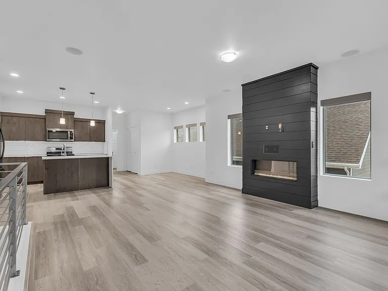 2250 N 475 W — Photo 2