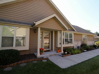 N24W24030 Brandon Oaks DRIVE #A, Pewaukee, WI, 53072