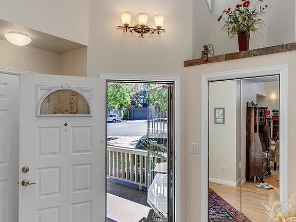 2nd image of 5564 Stonewall Pl