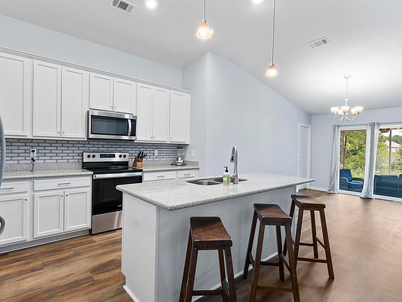5th image of 406 Marquis Way