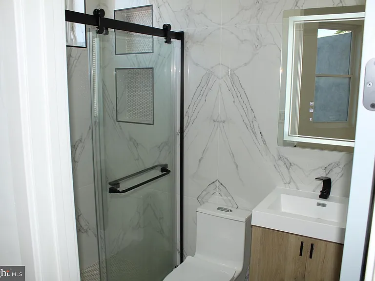 3017 Ridge Ave #C — Photo 21