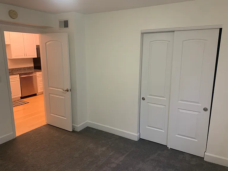 1397 Broadview Ave #8 — Photo 12