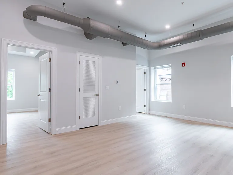 146 Main St #109 — Photo 4