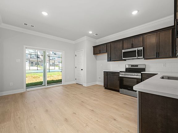 5th image of 1918 Charadon Ct Lot 27