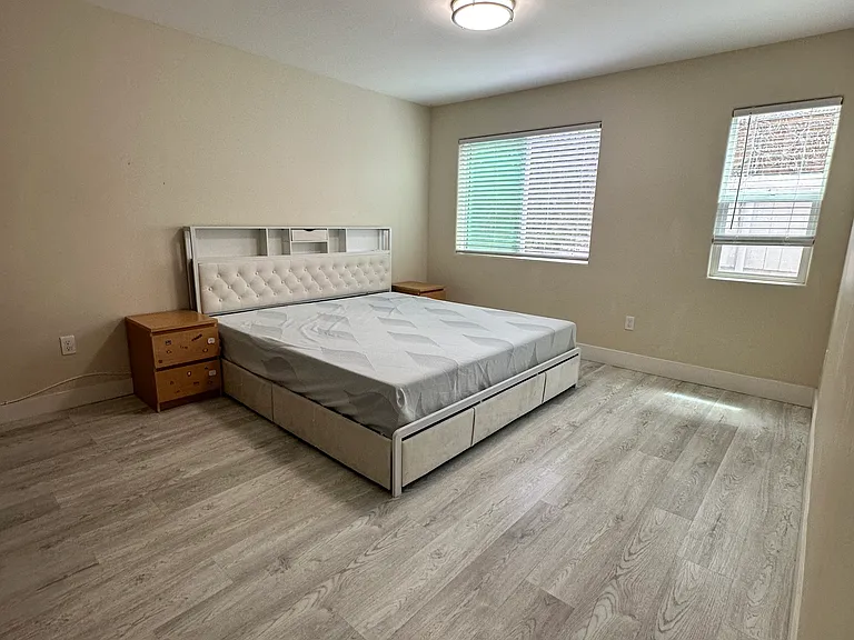 4270 Kerwood Ct #1 — Photo 9