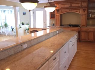 21 Country View Dr, Raymond, NH 03077