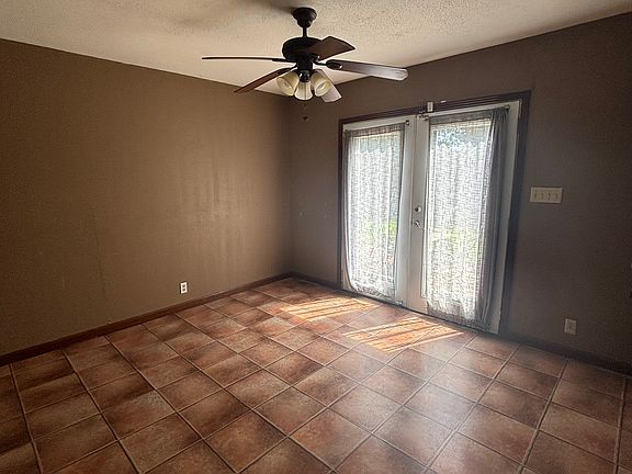 5th image of 545 Buckeye Ln