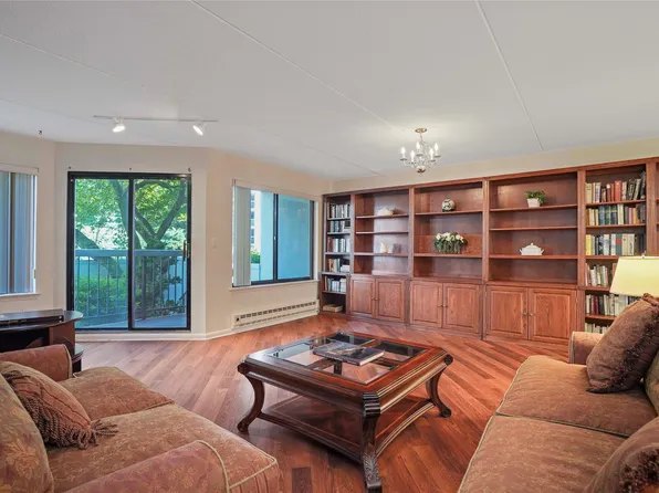 200 High Point Drive #110, Hartsdale, NY 10530