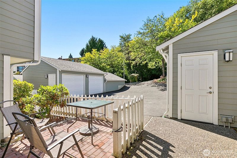 2nd image of 3812 25th Avenue W #4B