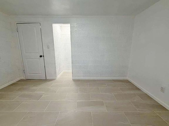 2nd image of 2737 Pierce Rd