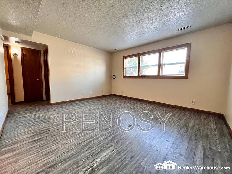 303 S Madison St #1 — Photo 4