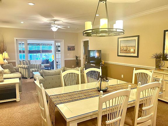 Beautiful living area 