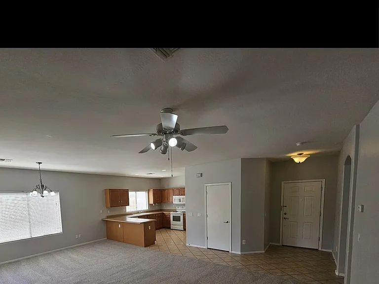 2865 E Superior Rd — Photo 12
