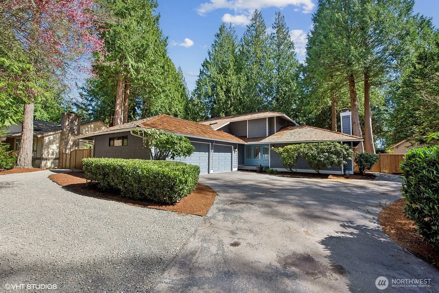 2210 Sahalee Drive E photo 1