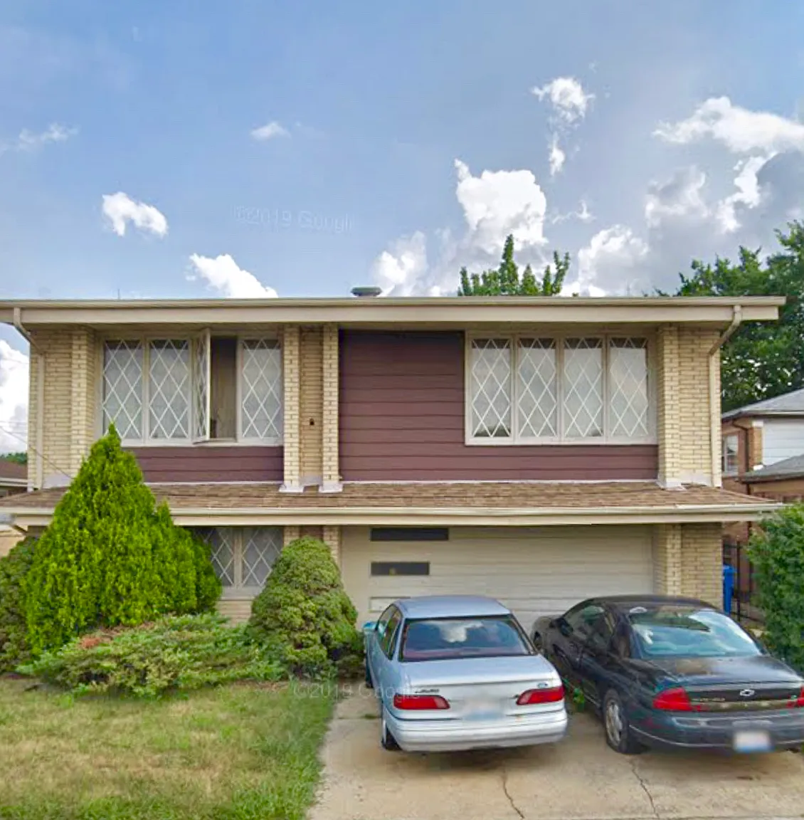 2738 W 85th St photo 1